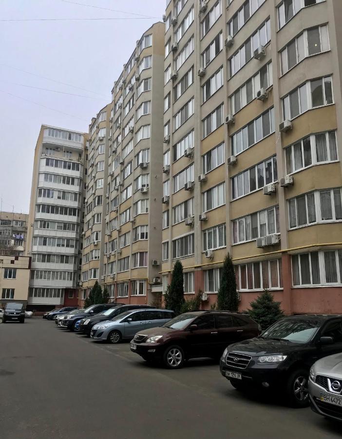 Apartments & Vernissage On Kostandi Street Οδησσός Εξωτερικό φωτογραφία